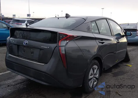 2016 Toyota Prius Four z USA, uszkodzony, nr VIN JTDKARFU7G3526915